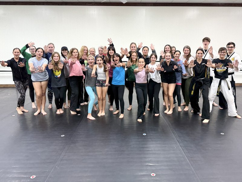 women-girls-self-defense-13.jpeg