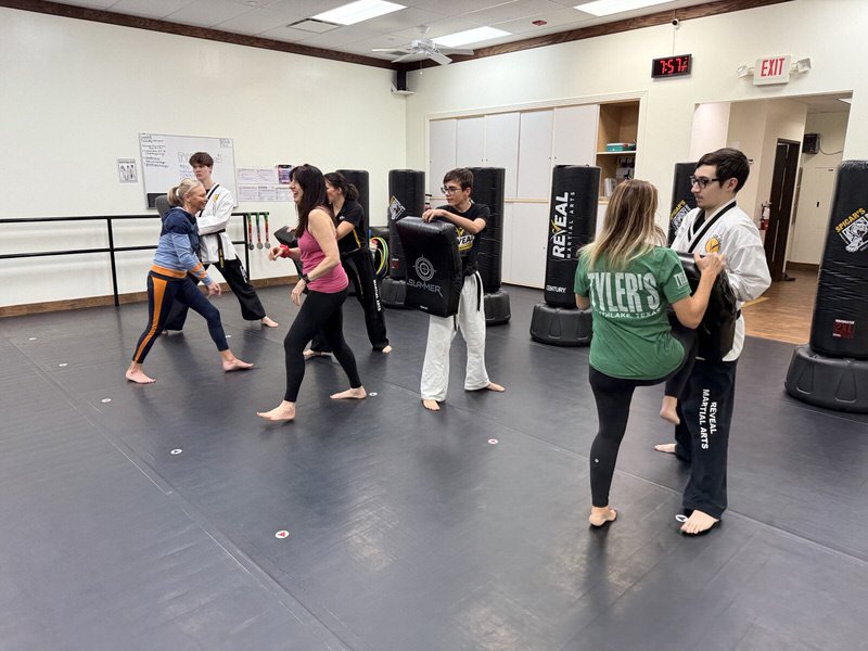women-girls-self-defense-3.jpeg