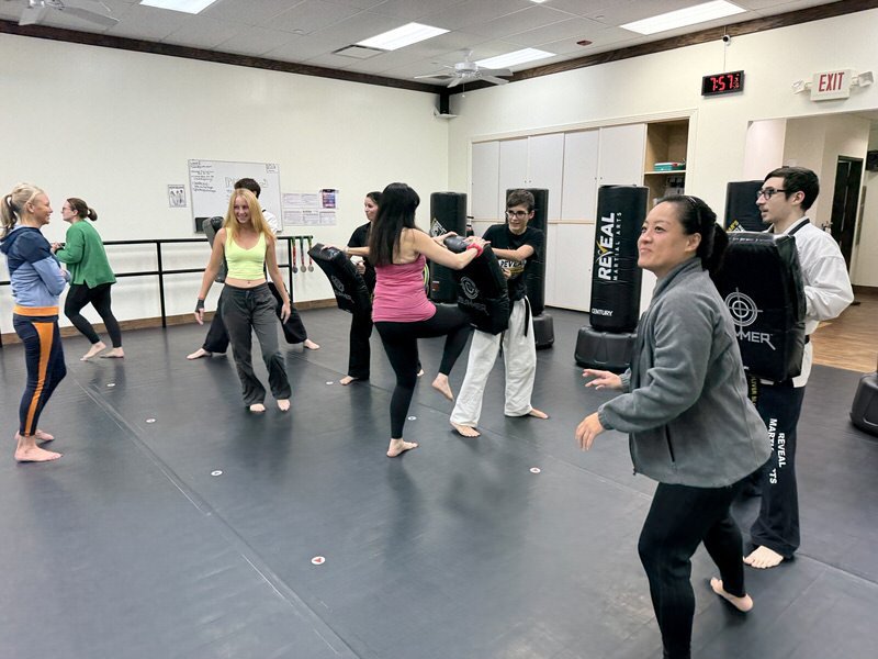 women-girls-self-defense-6.jpeg