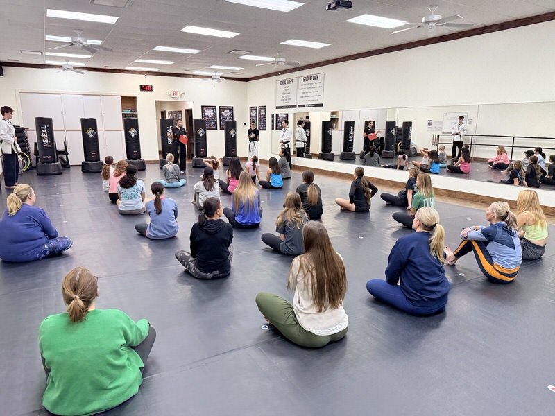 women-girls-self-defense-7.jpeg